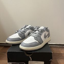 AIR JORDAN 1 LOW