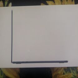 25’ MACBOOK AIR M4