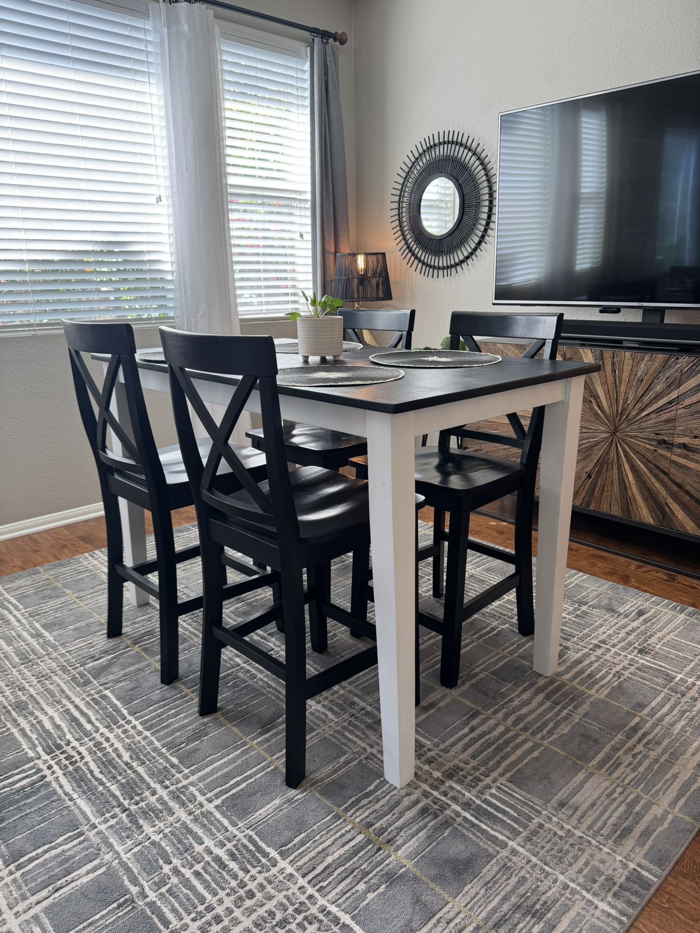 Beautiful Tall Dining Table And Stools