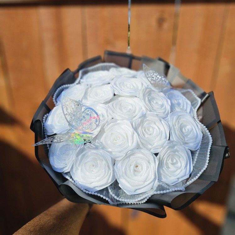 Beautiful White Rose Bouquet Handmade Flowers