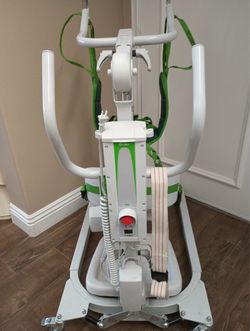 Sit to Stand Lift
