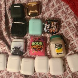 NEED GONE ASAP FAMILY CLEAN OUT!!!! 13 AIRPODS $350