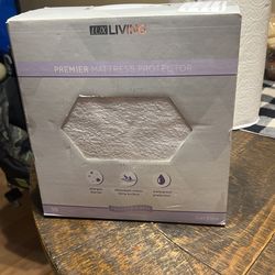 Lux Living, Premier Mattress Protector For Calking