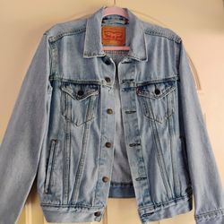 Levi's Men's Size Small Denim Jacket