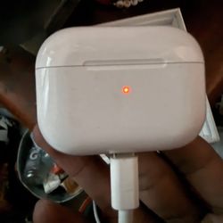 AirPods Pro 2 – Barely Used – Box Included 