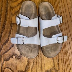 Girl’s White Sandals Sz 13