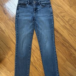 Like new J.Jill women authentic fit slim ankle jeans size 4