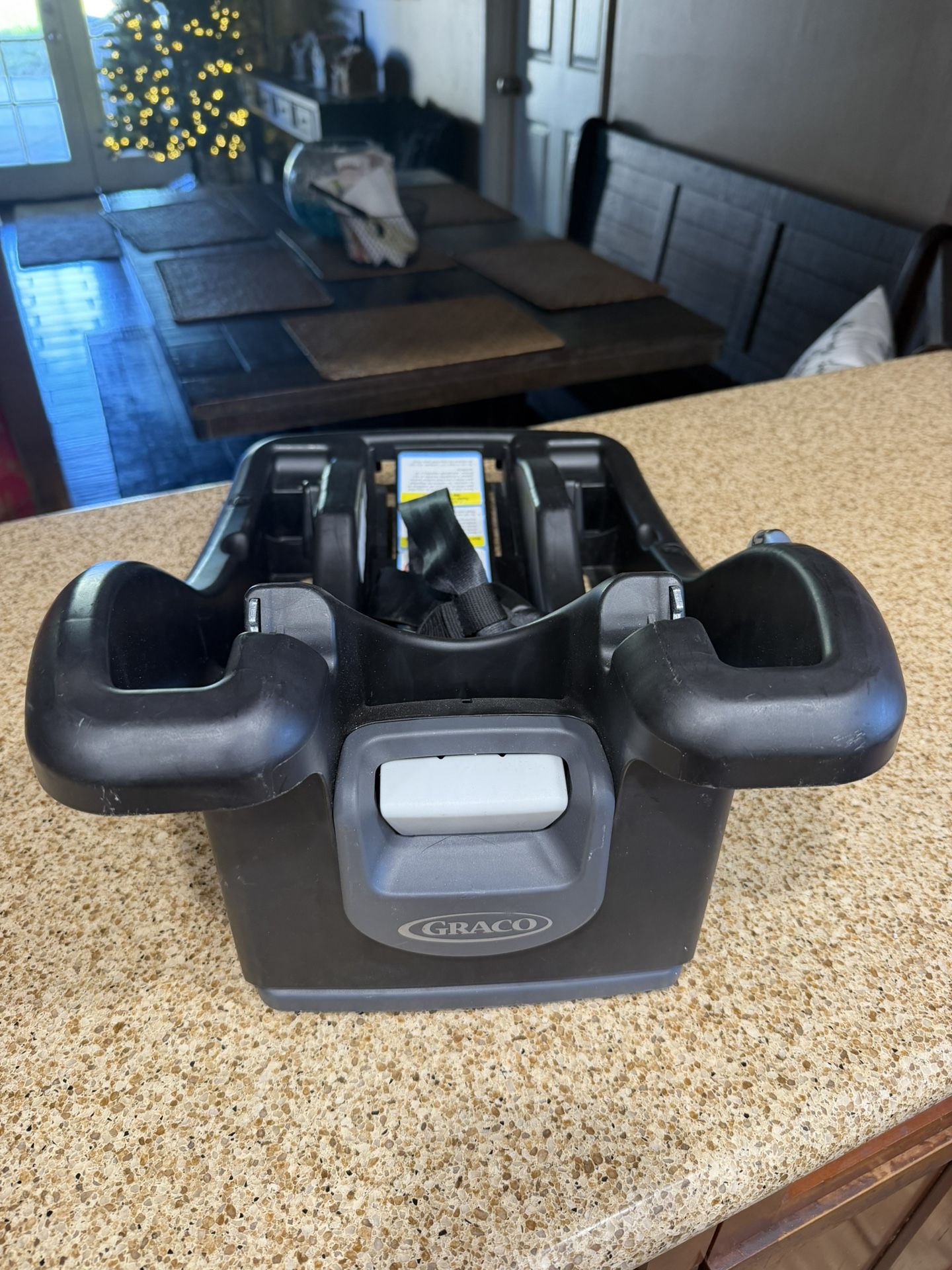 Graco Universal Infant Seat Base (For Graco Quick Connect Car Seat)