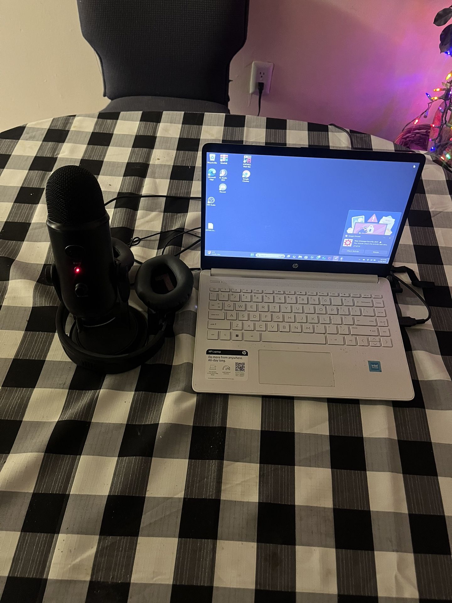 Hp Laptop 15t-fd100 15.6 