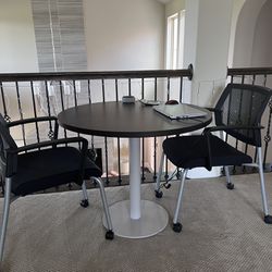Office Table With 2 Chairs 