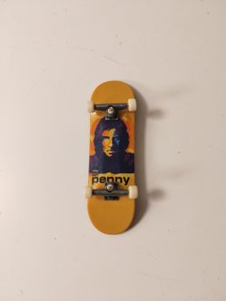Tech Deck Fingerboard. Flip Tom Penny Model