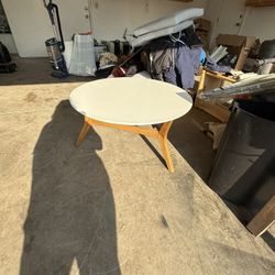 Coffee Table Round White  Perfect For College Student 