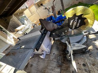 Hitachi miter saw with table