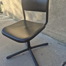 office chair - Simple and Stylish