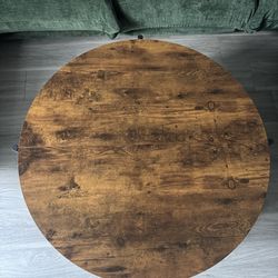 Round coffee table