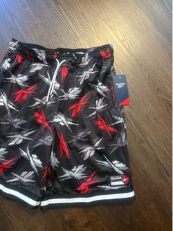 Men’s shorts size medium