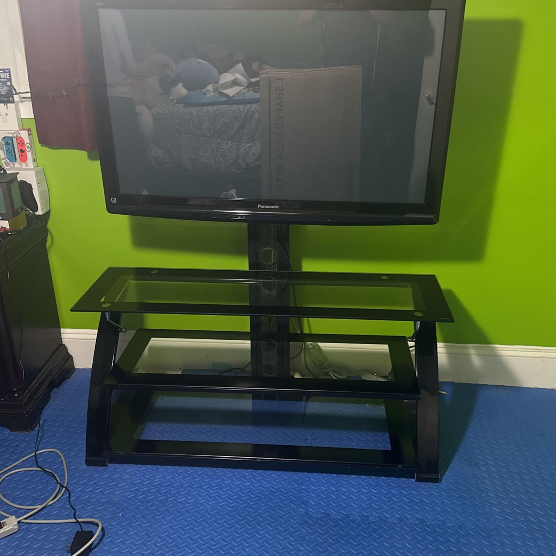 40inch Panasonic Tv And Stand