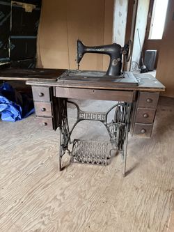 Antique Singer Treadle Sewing Machine with Cast Iron Base & Wood Cabinet