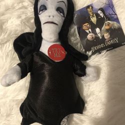 Adam’s Family Morticia Singing Plush NEW 