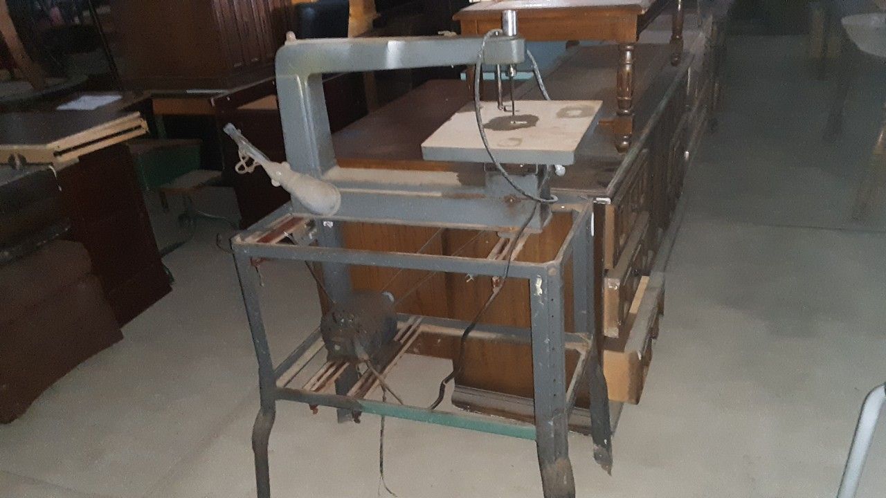 Table scroll saw needs new wiring not working