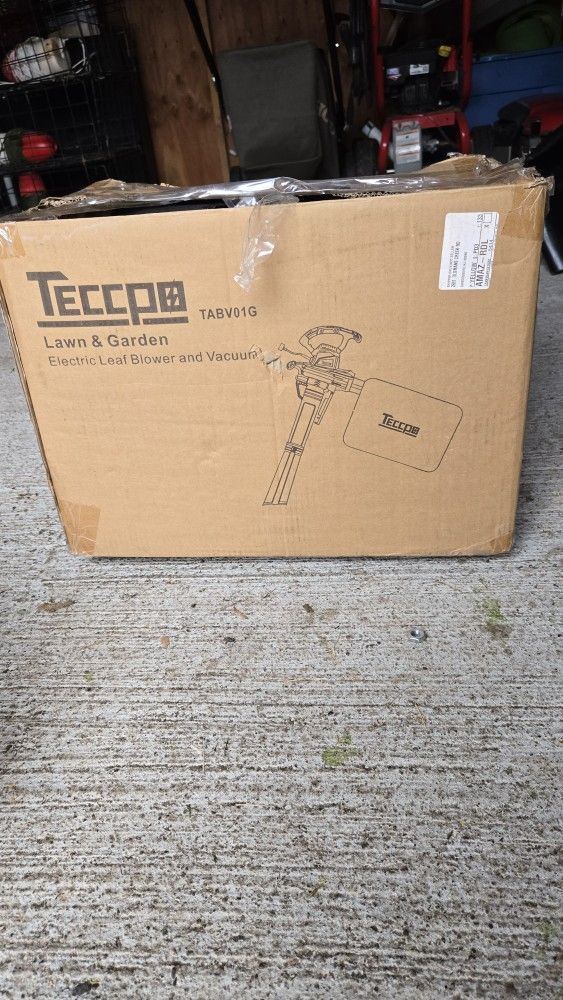 Leaf Blower