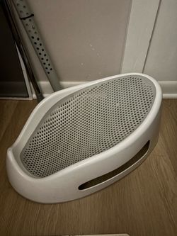 Baby bath seat and bathtub pads