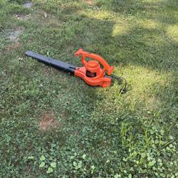 Black & Decker leaf blower