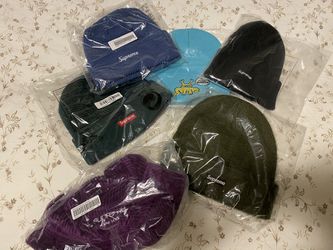 Supreme cap and beanies for sale