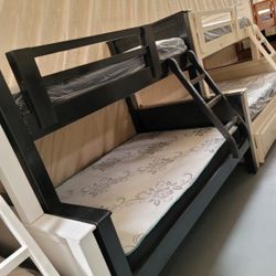 Twin-Full Bunk Bed 