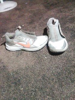 Nike White And Orange Size 10