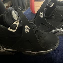 Jordan 8 Retro Chrome 