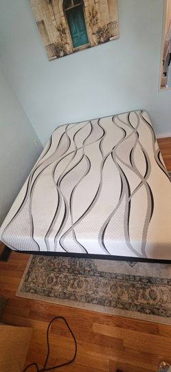 Queen size memory foam