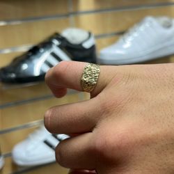 10k Gold Nugget Ring 