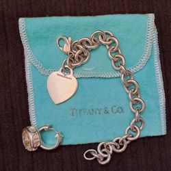GOOD CONDITIONS AUTHENTIC  VINTAGE" TIFFANY & CO. STERLING SILVER 925 HEART BRACELET & ATLAS EARRINGS " BOTH FOR 185$