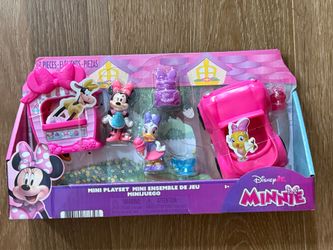 Disney Jr Minnie  7 Piece Mini Figure Playset