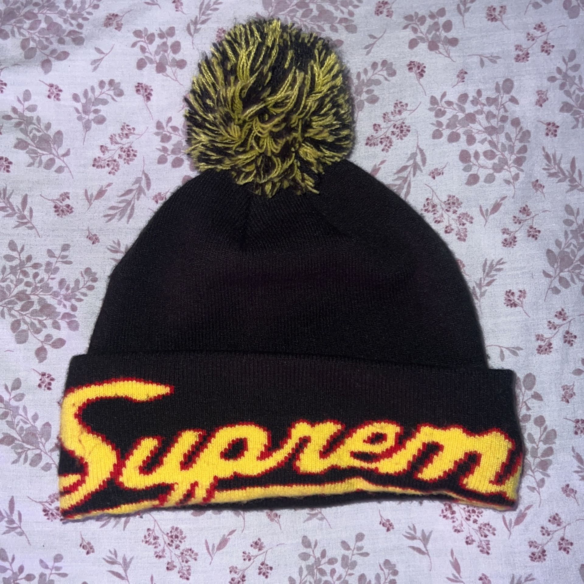SUPREME BEANIE