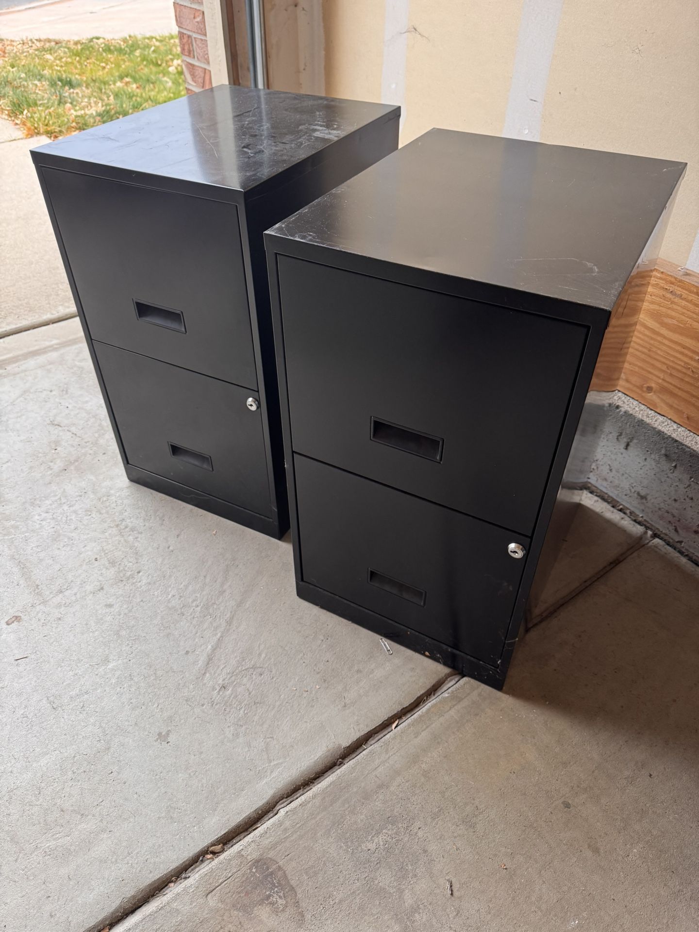 2 Metal Filing Cabinets (Black)