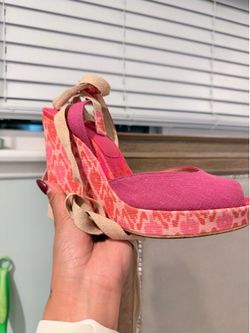 Pink wedges size 8