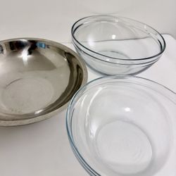 Glass And Metal Mixing Bowls, Set Of 3 (2.5, 3.5, 5 Quarts)