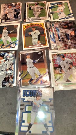 Lot of 100 random new york Yankees AARON RODGERS baseball cards