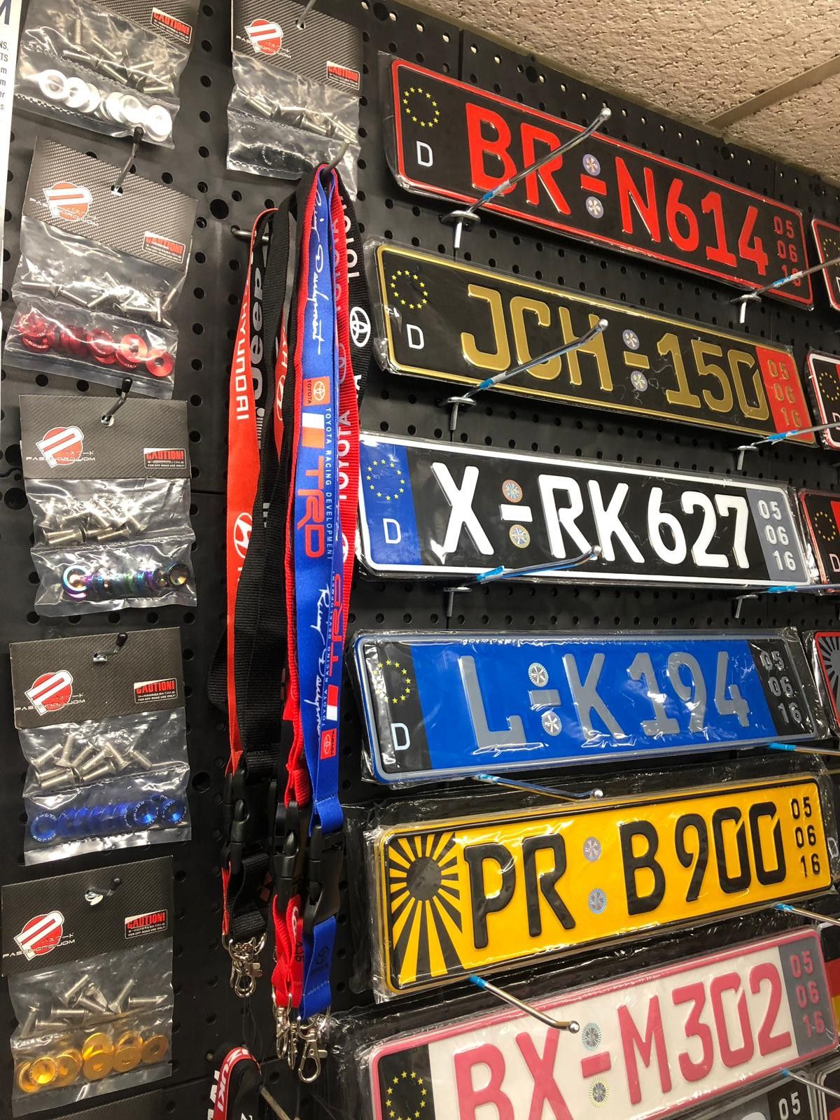 Tablillas JDM en Aluminio de Alta Calidad (La Original Letras en Reliebe Autentico) Ya Aqui en su Tienda de PAINT NATION USA DE Allentown.