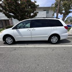 2006 Toyota Sienna