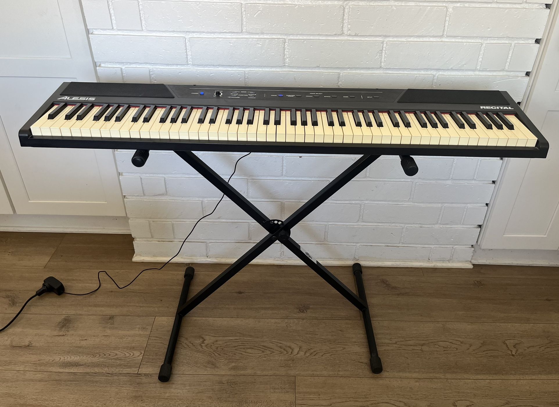 Alesis Recital Keyboard 88-Key Digital Piano w/Adapter & Stand