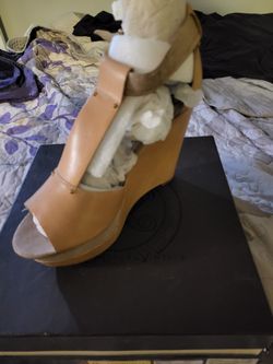 Cute Heels SIZE 10