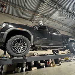 3.5” Lift Kit & Installation. 11-25 GMC CHEVY  