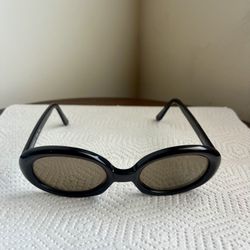 Isaac Mizrahi Round Style Sunglasses, Perfect Condition