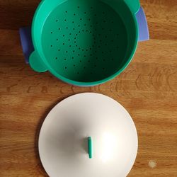 Tupperware Microwave Steamer 