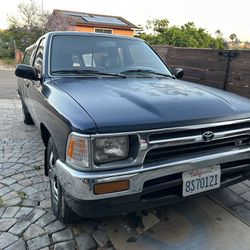 89-94 Toyota Pickup Truck Complete Front End 2wd Hilux 