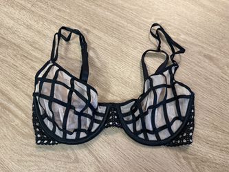 Brand New Victoria's Secret Very Sexy Unlined Demi Bra 32C