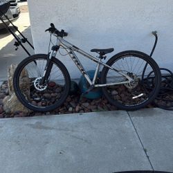 Trek 